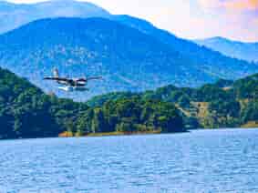 Meghalaya Seaplane Service: Seaplane Landing on Umiam Lake Water aerodrome.